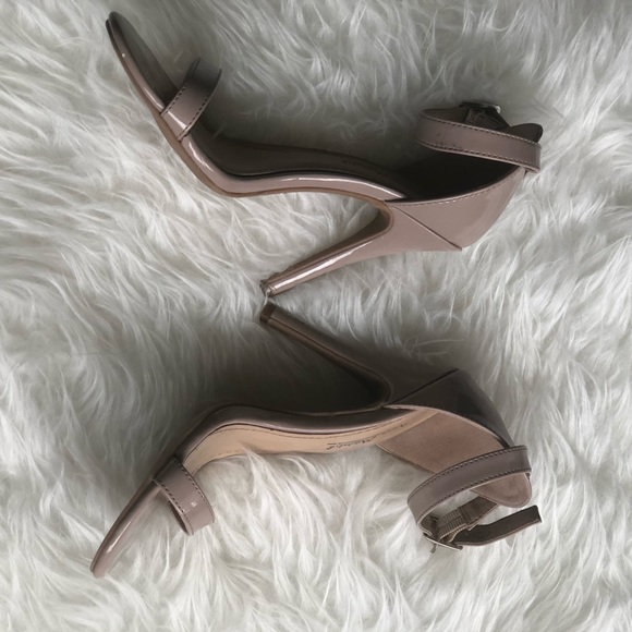 Nude heels - Picture 6 of 8